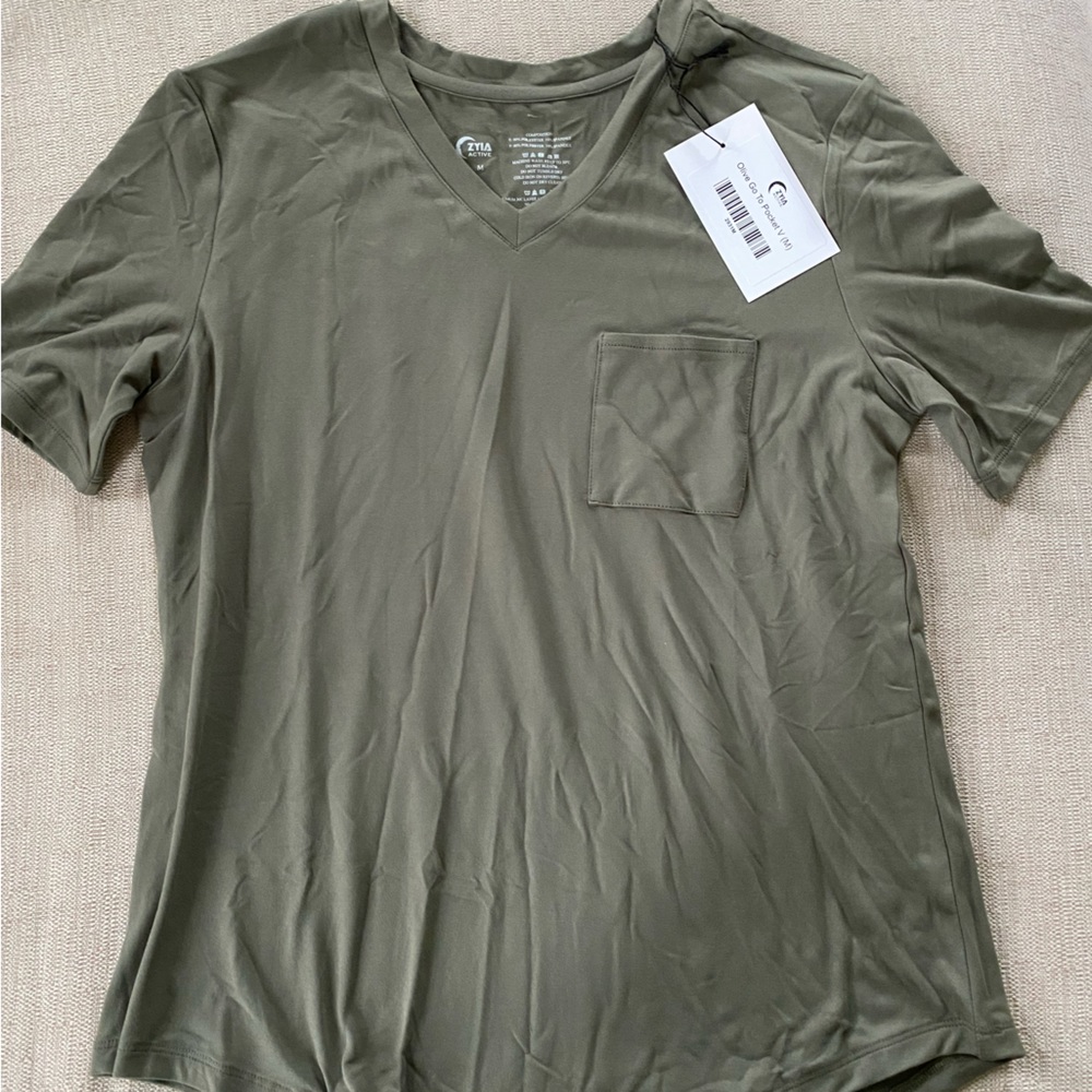 Zyia Olive Pocket Go to T v neck